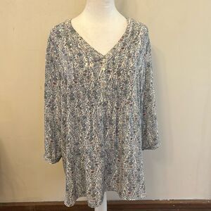Rose & Olive V neck long sleeve blue floral blouse Size 1X EUC